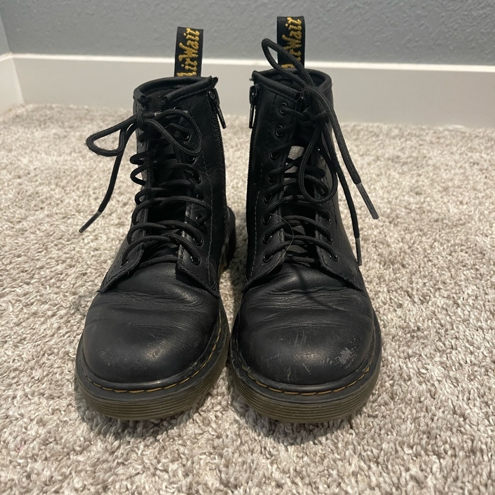 Girls boots size 1